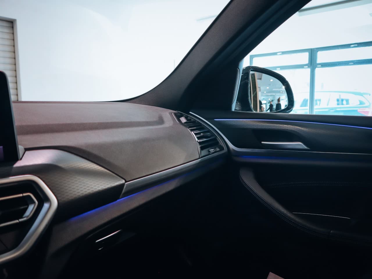2021 BMW X4 - 17
