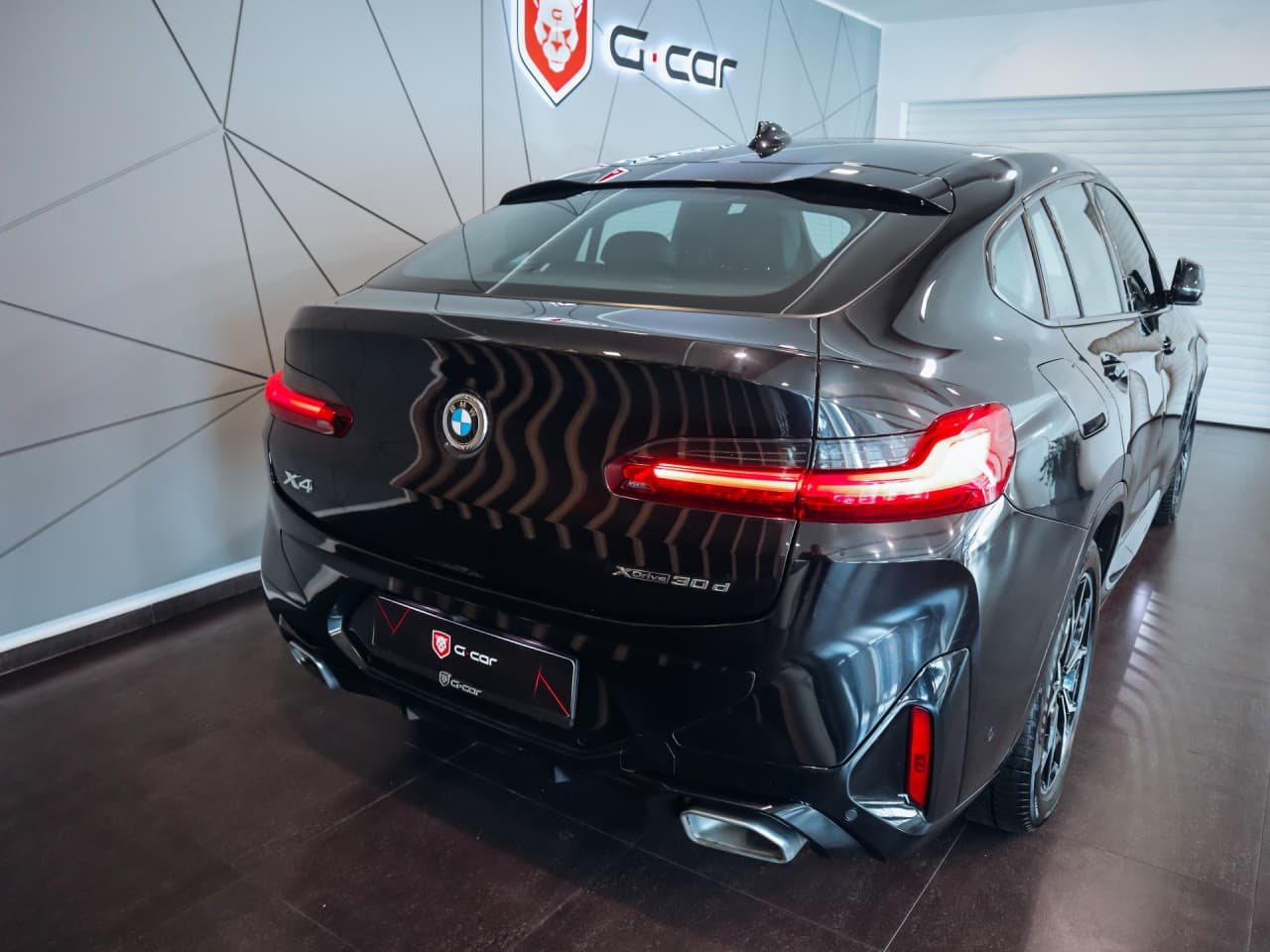 2021 BMW X4 - 6