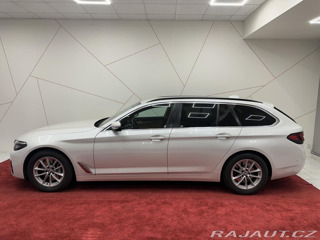 2021 BMW 5-SERIES - 2