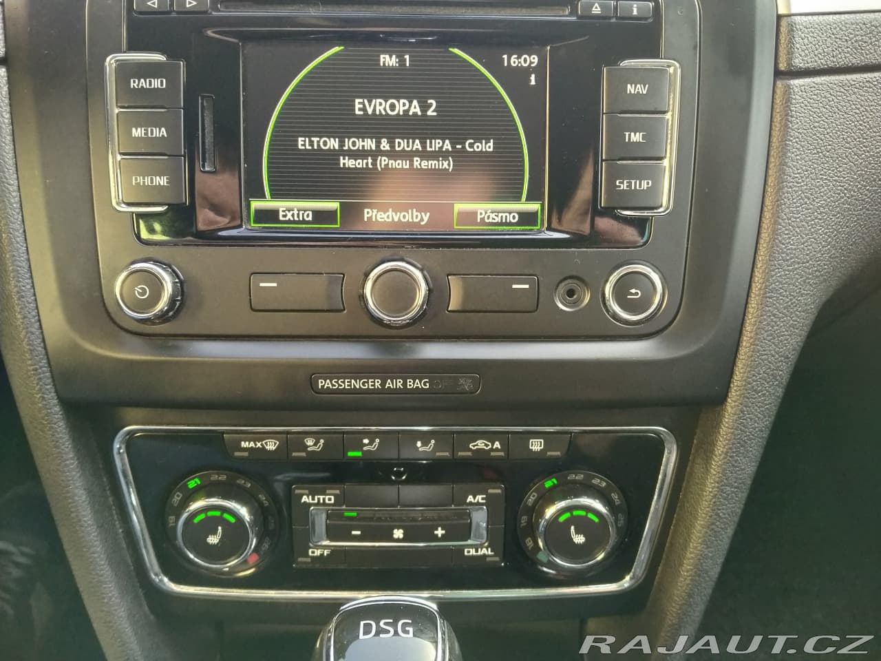 2014 Škoda Superb - 16