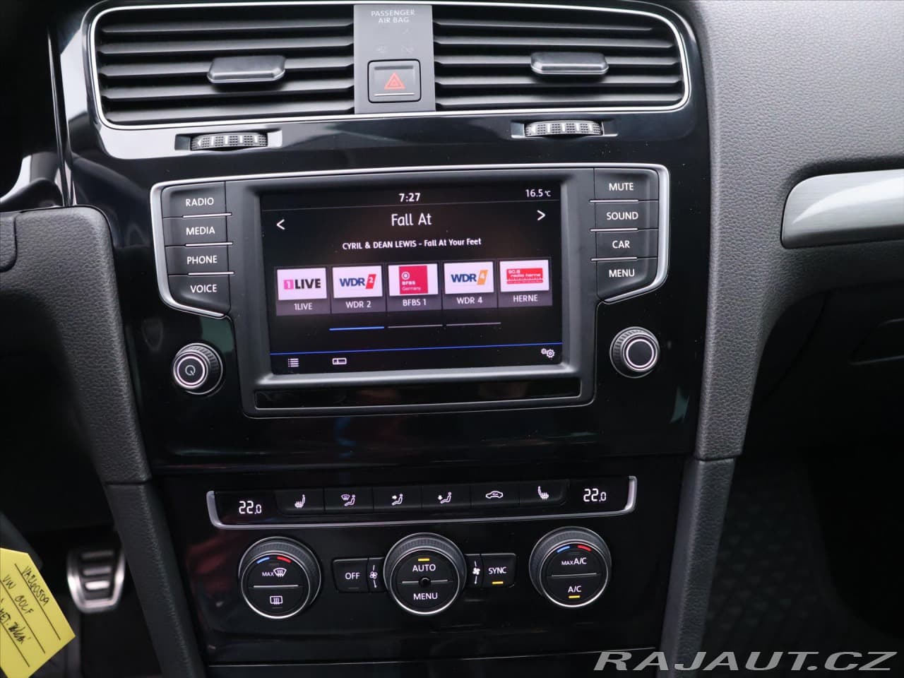 2016 Volkswagen Golf - 15