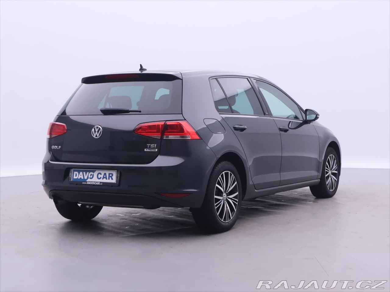 2016 Volkswagen Golf - 7