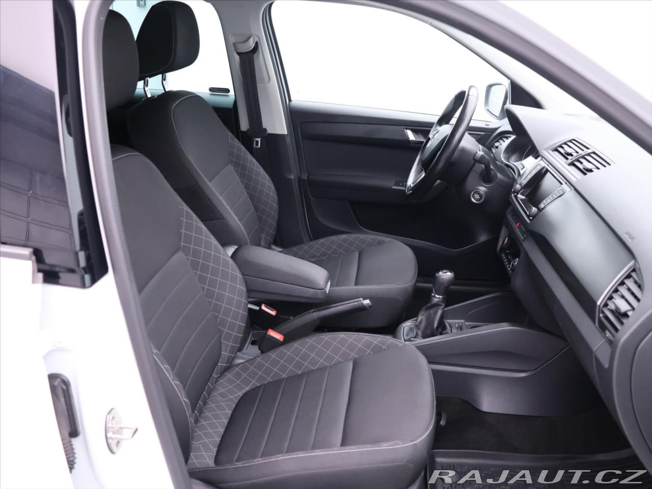 2016 Škoda Fabia - 11