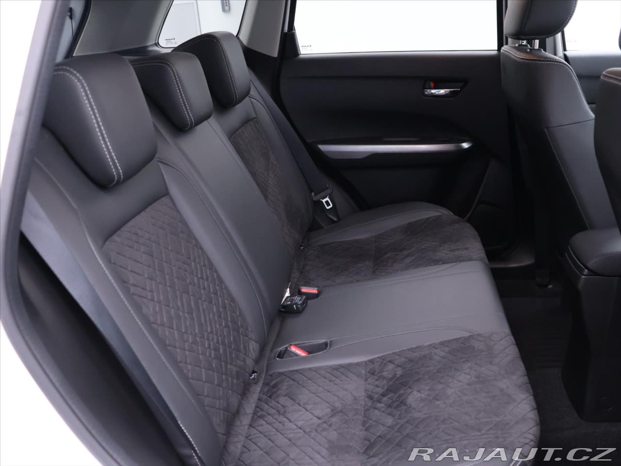 2019 Suzuki Vitara - 15