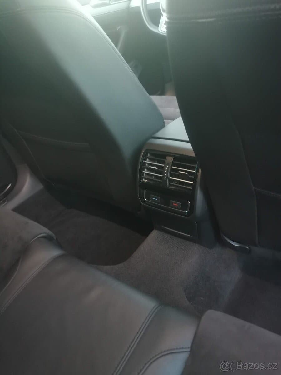 2017 Volkswagen Passat - 13