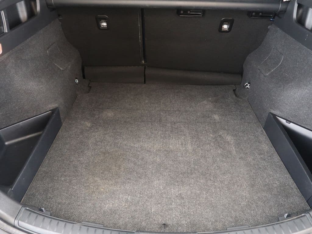 2016 Toyota Auris - 11