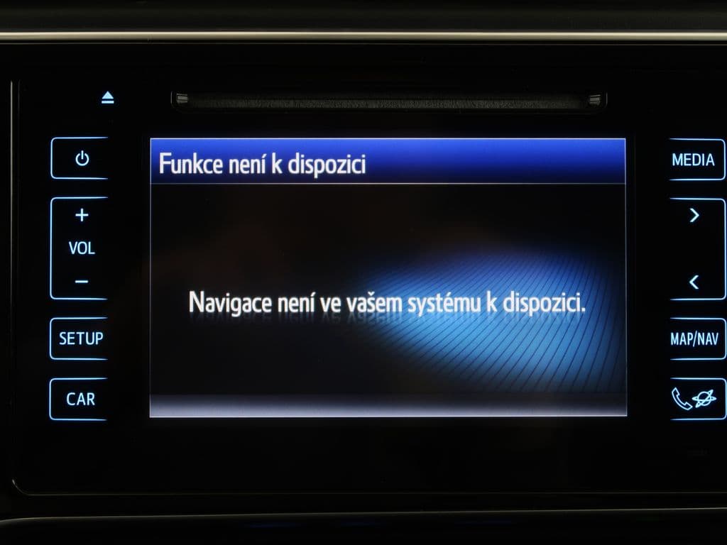 2016 Toyota Auris - 18