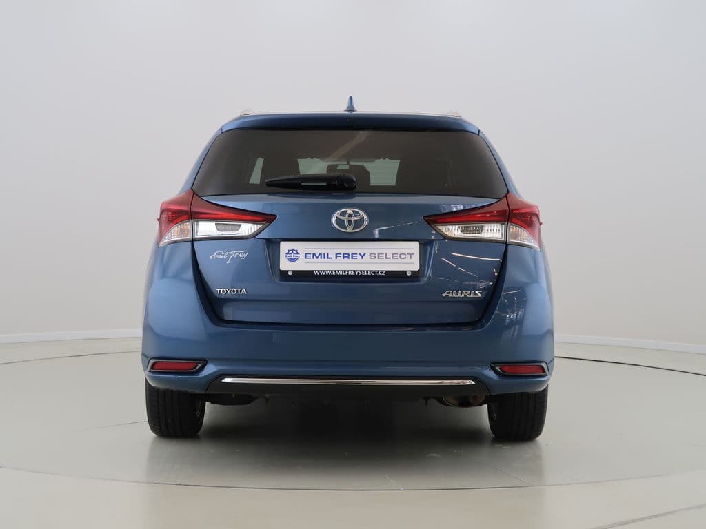 2016 Toyota Auris - 6