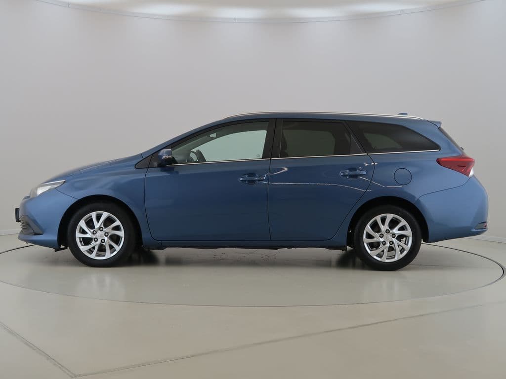 2016 Toyota Auris - 8