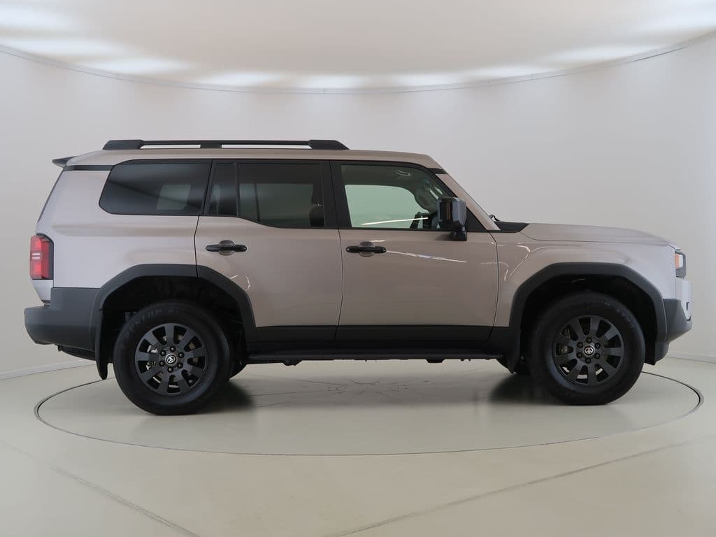 2025 Toyota Land Cruiser - 4
