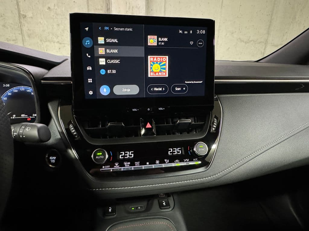 2026 Toyota Corolla - 16