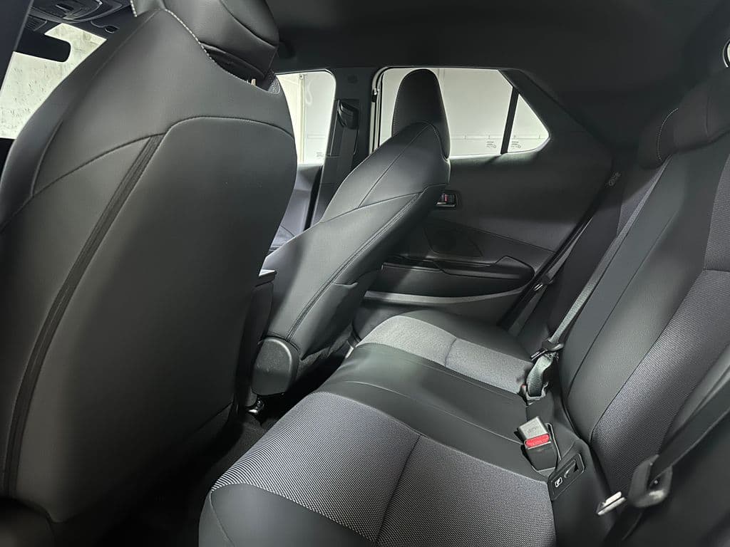 2025 Toyota C-Hr - 10