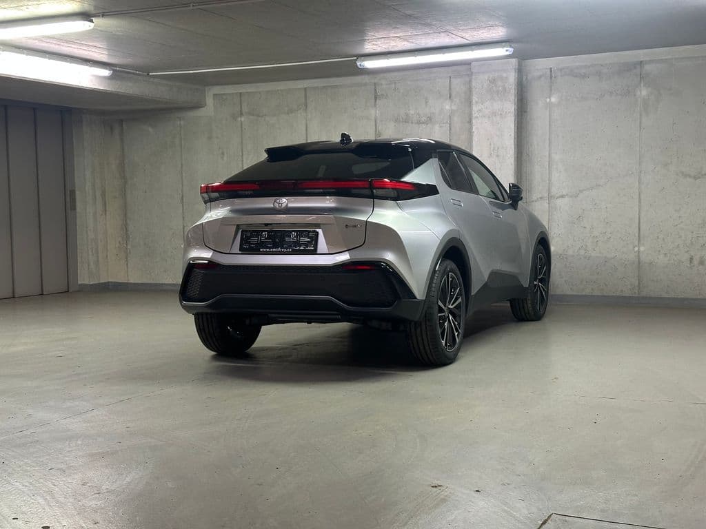 2025 Toyota C-Hr - 5