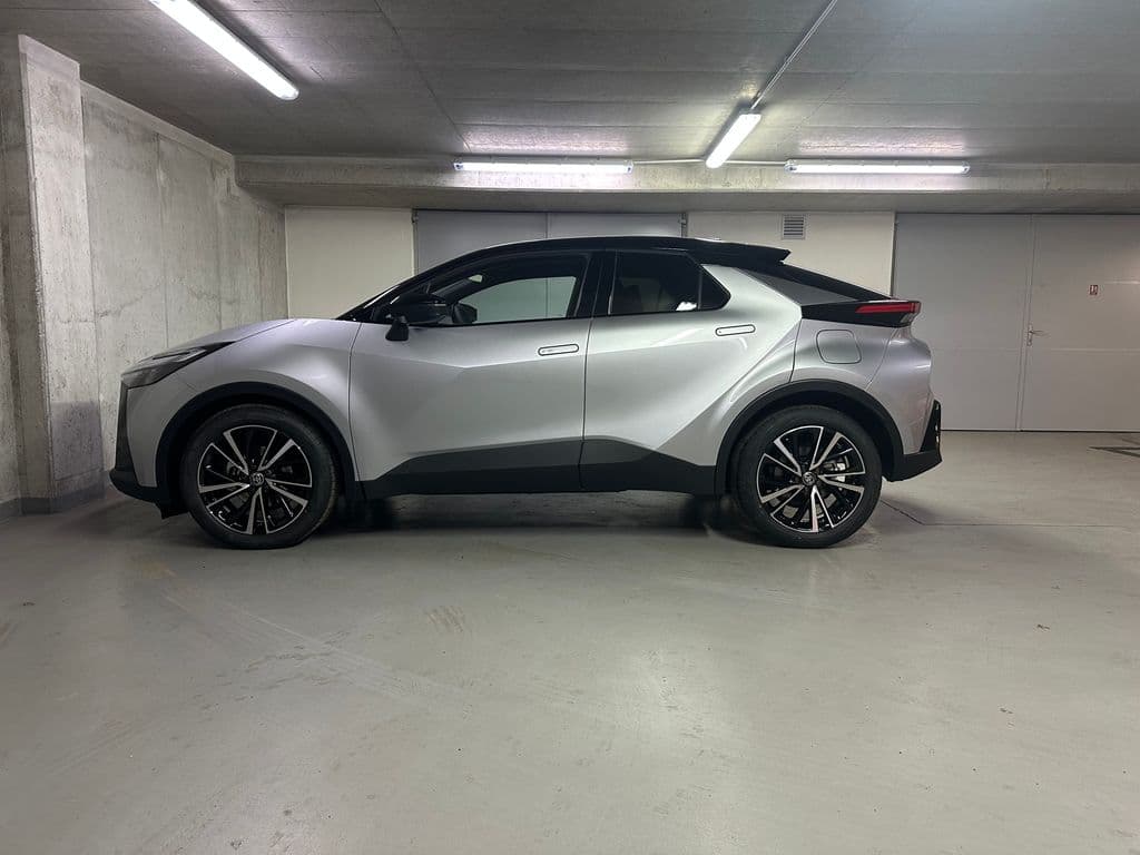 2025 Toyota C-Hr - 8