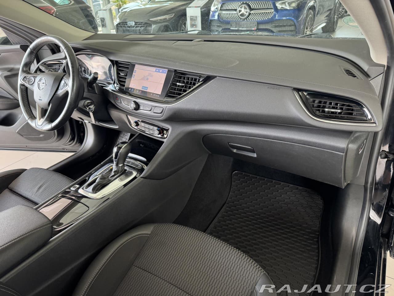 2021 Opel Insignia - 11