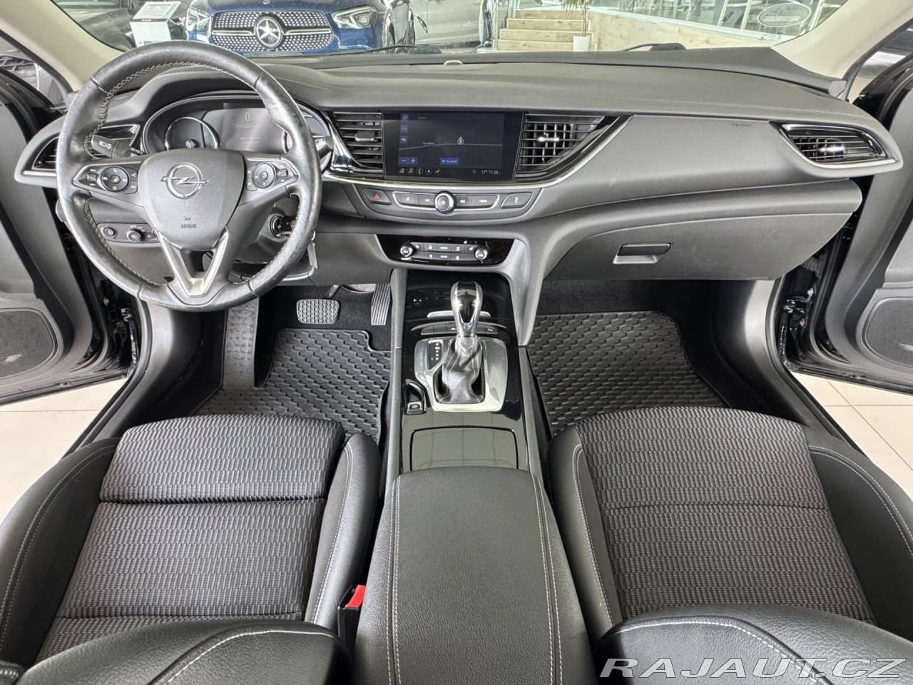 2021 Opel Insignia - 12