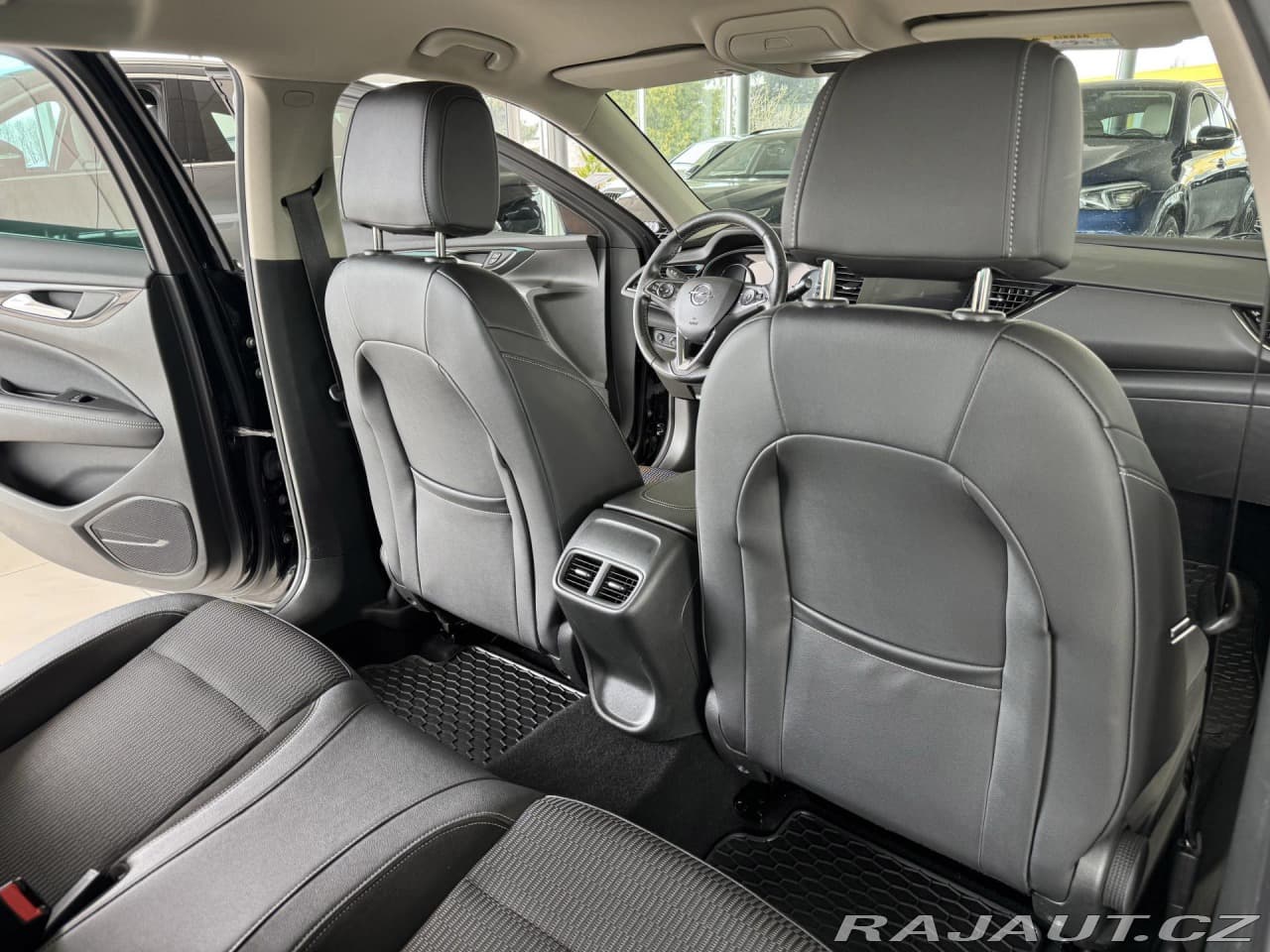 2021 Opel Insignia - 16