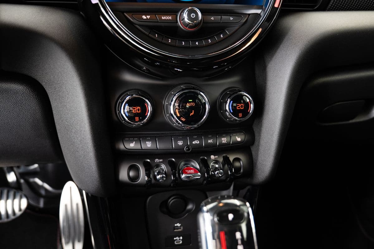 2020 Mini Cooper - 11