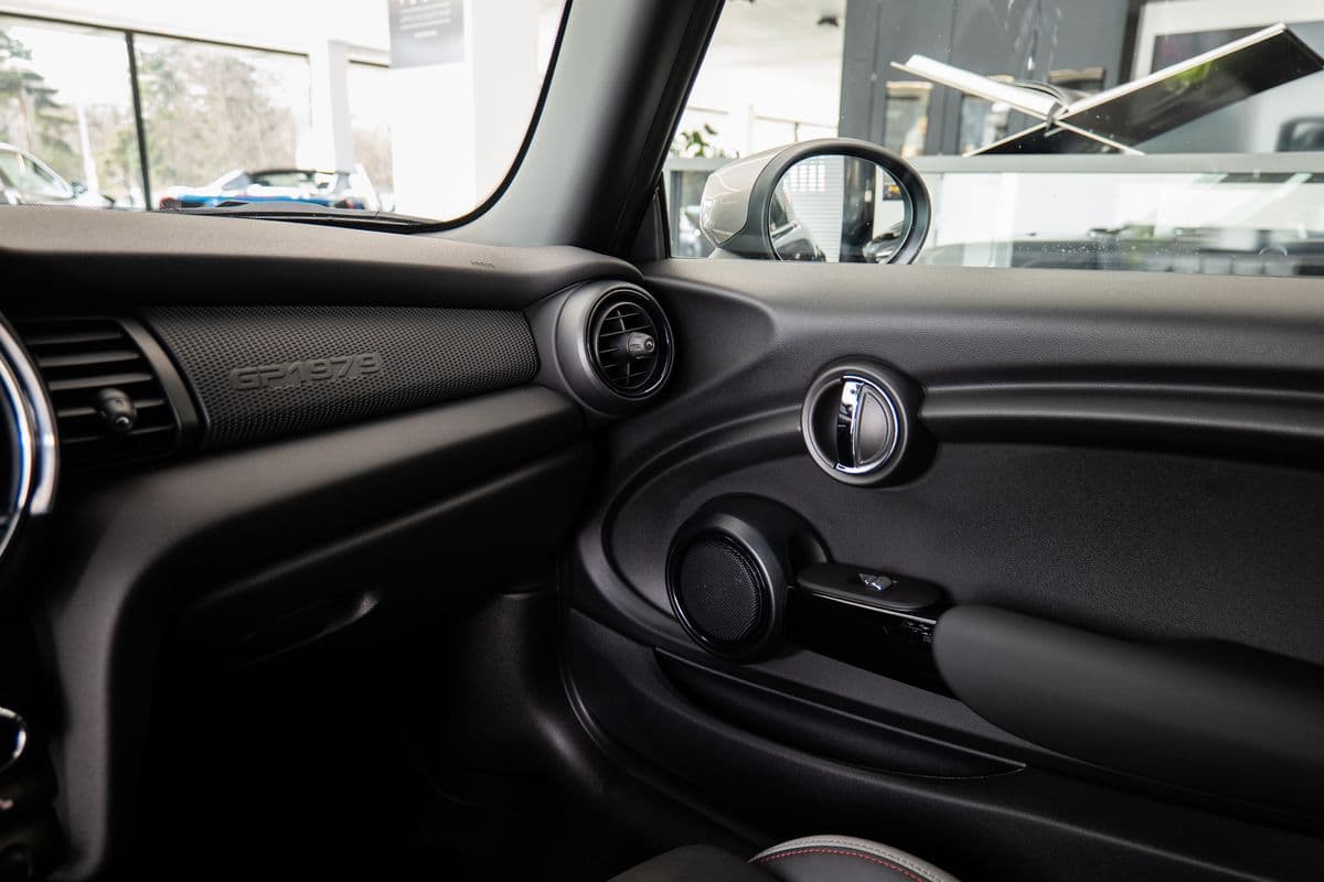 2020 Mini Cooper - 14