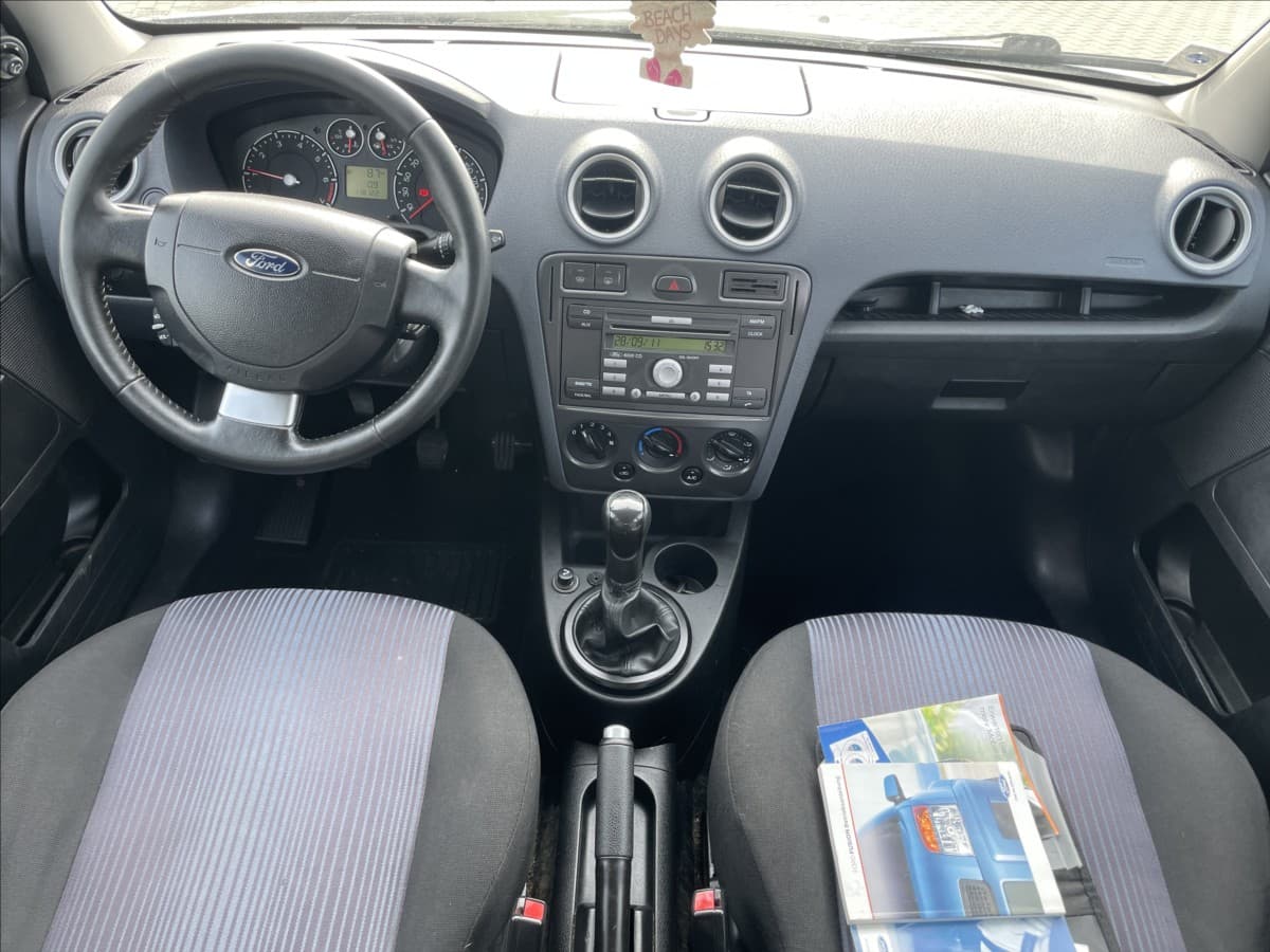 2012 Ford Fusion - 12