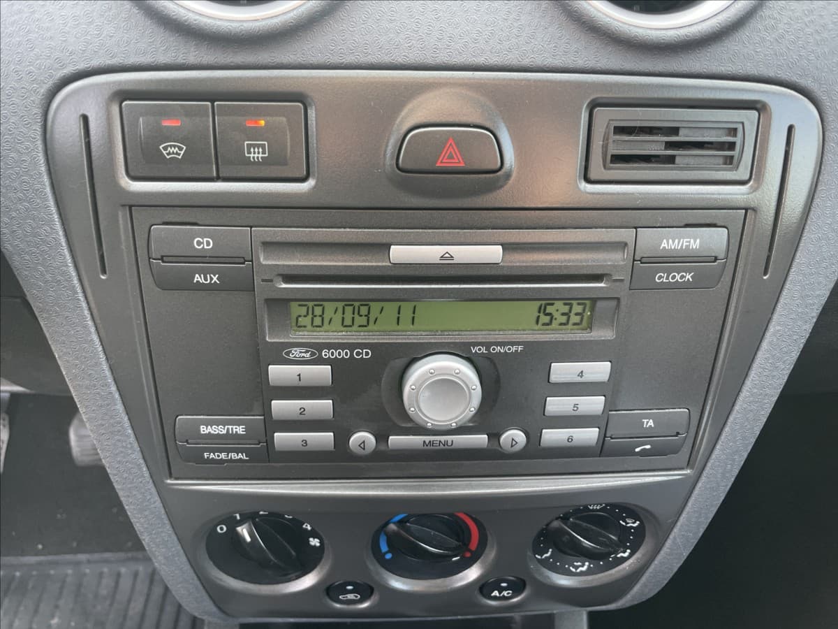 2012 Ford Fusion - 16