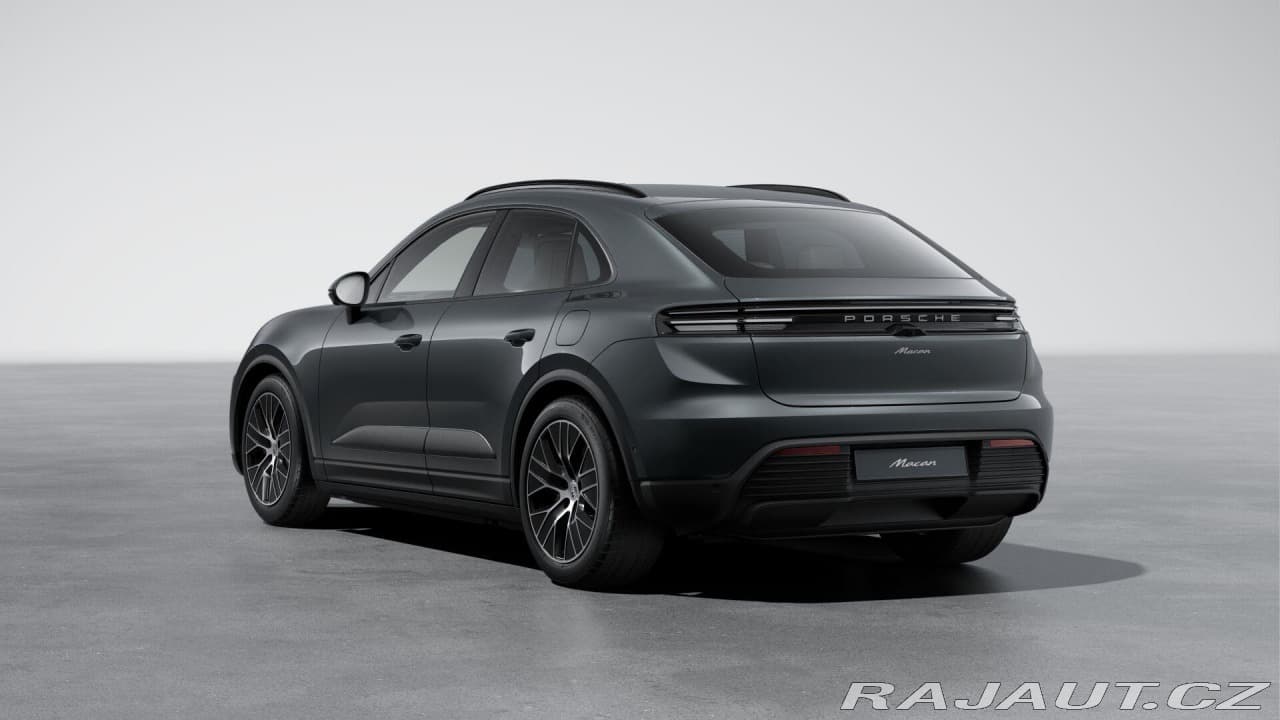 2025 Porsche MACAN - 2