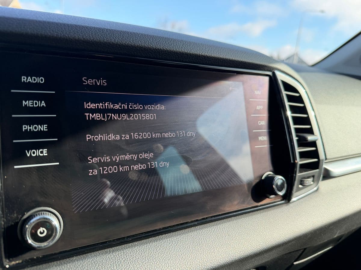 2019 Škoda Karoq - 16