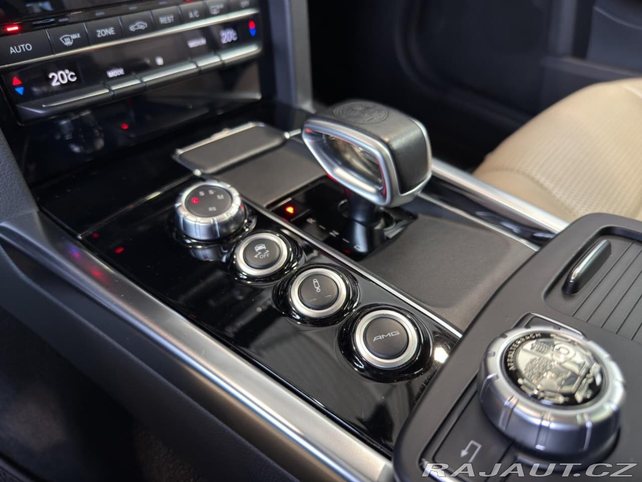 2015 Mercedes-Benz E-CLASS - 17