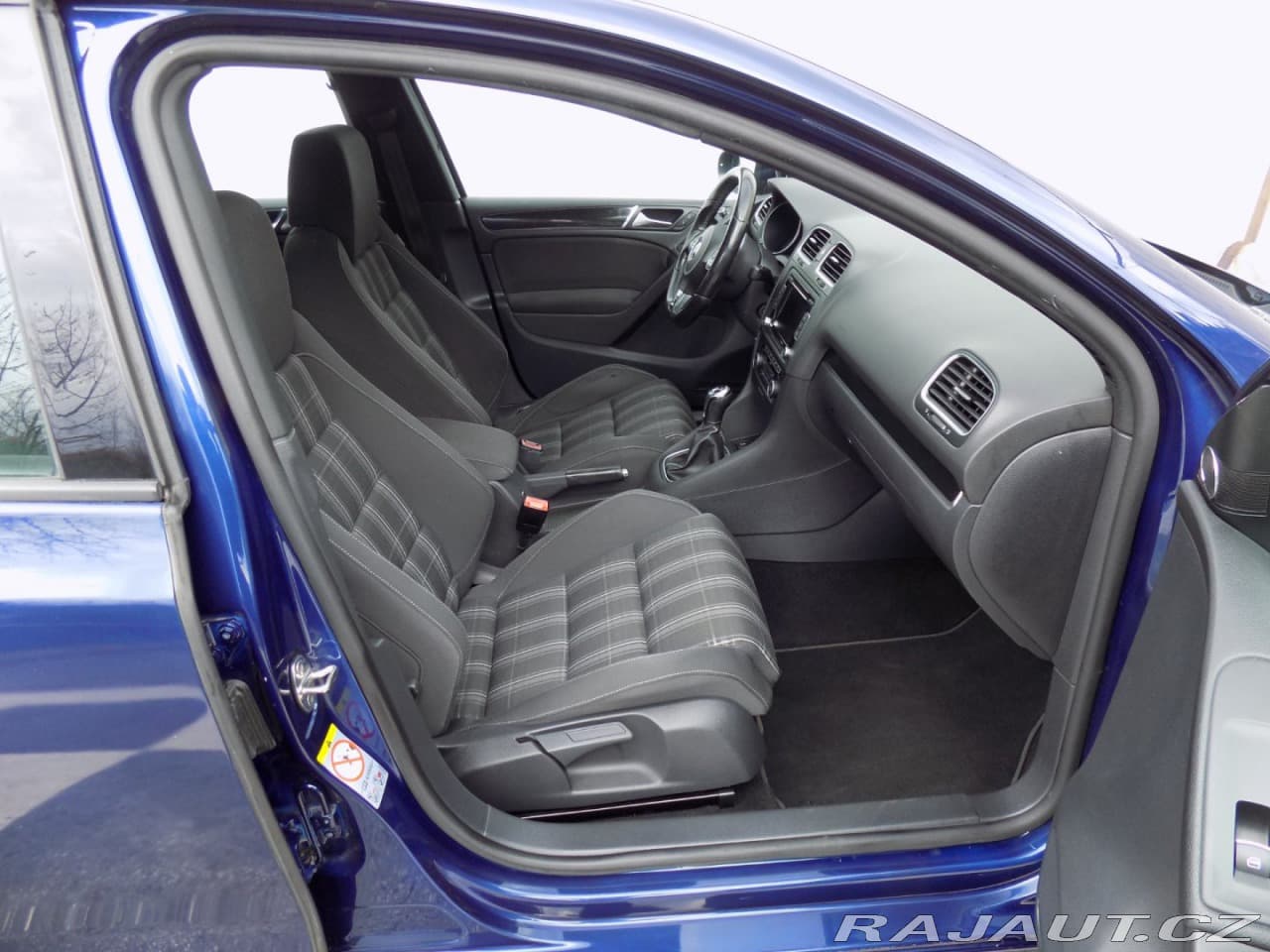 2012 Volkswagen GOLF - 15