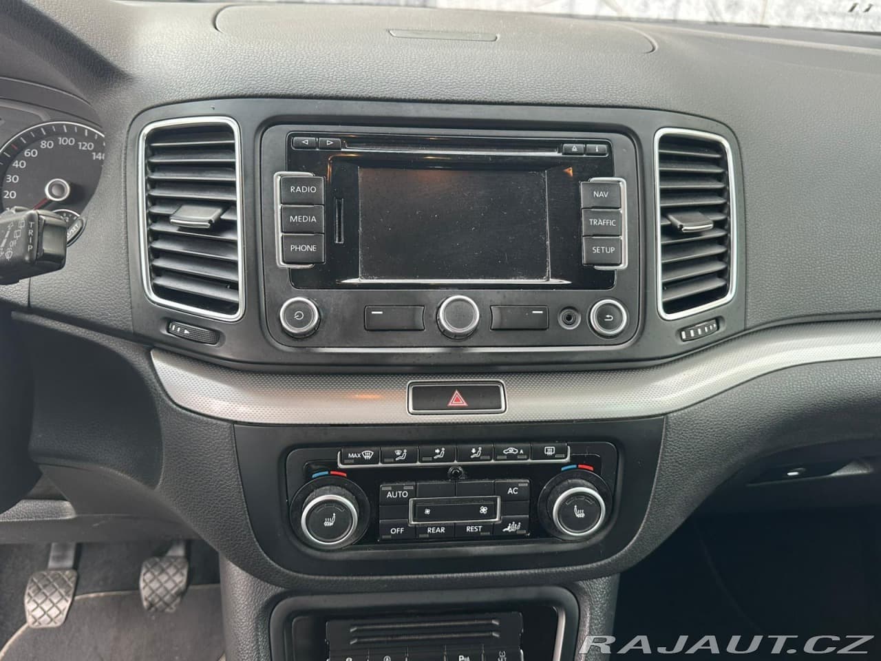 2012 Volkswagen Sharan - 15