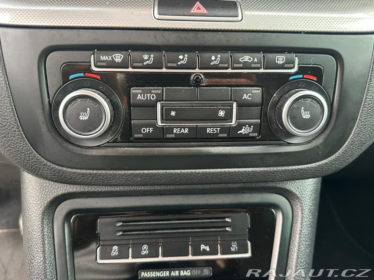 2012 Volkswagen Sharan - 17