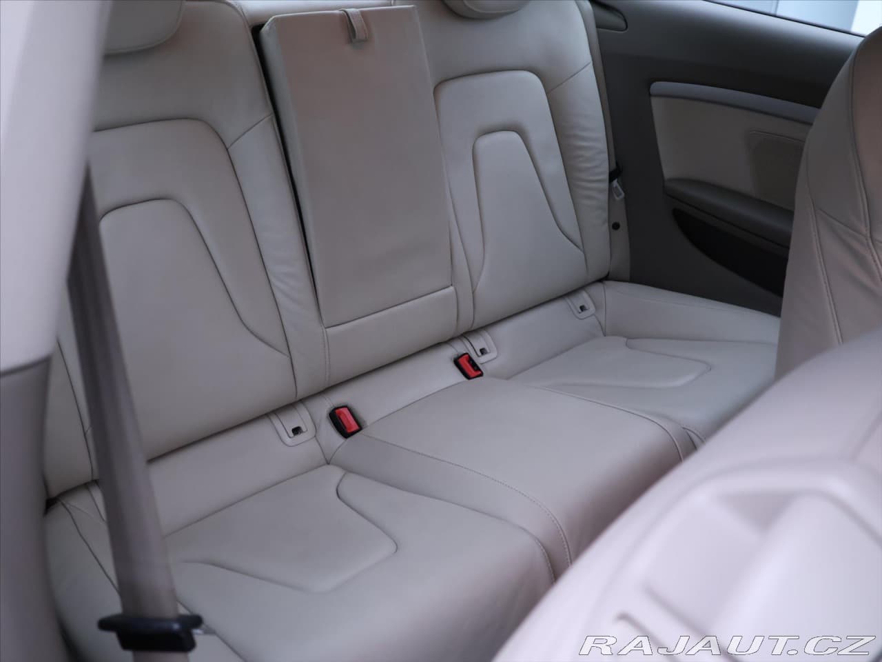 2011 Audi A5 - 12