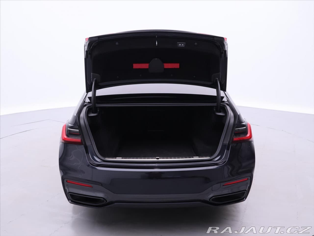 2022 BMW 7-Series - 9