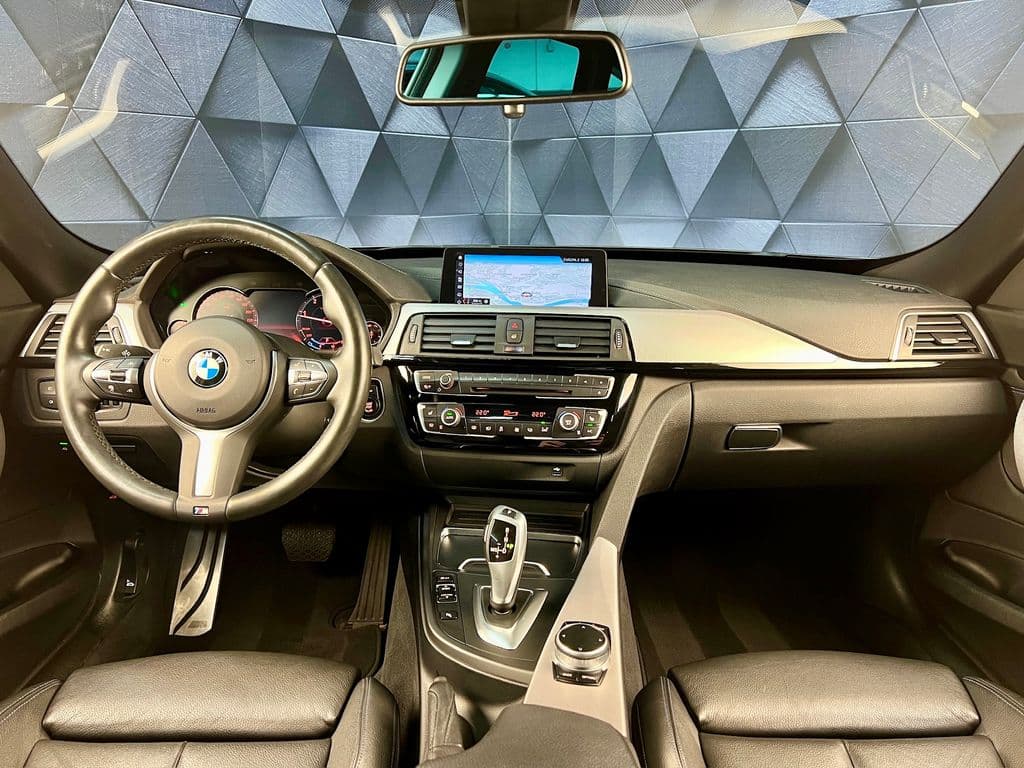 2019 BMW 3-Series - 10