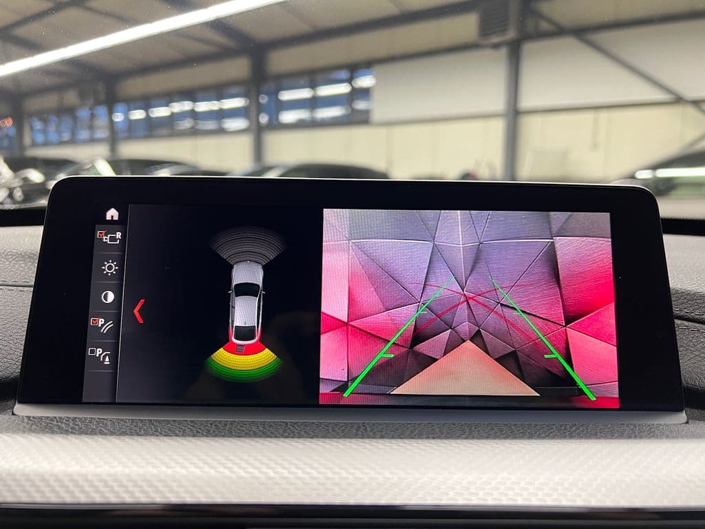 2019 BMW 3-Series - 15