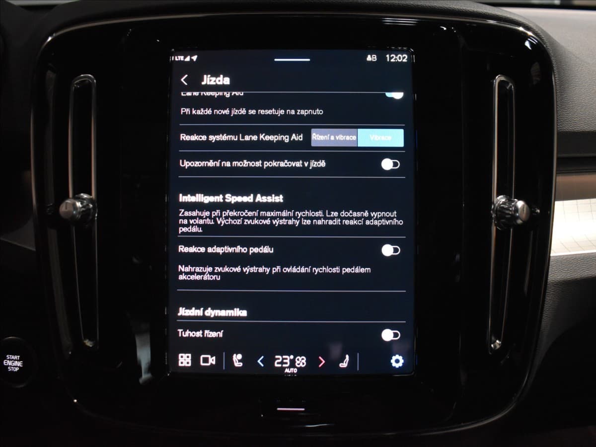 2024 Volvo Xc40 - 18