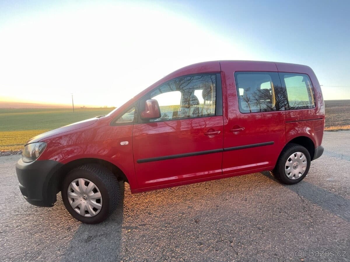 2010 Volkswagen Caddy - 16