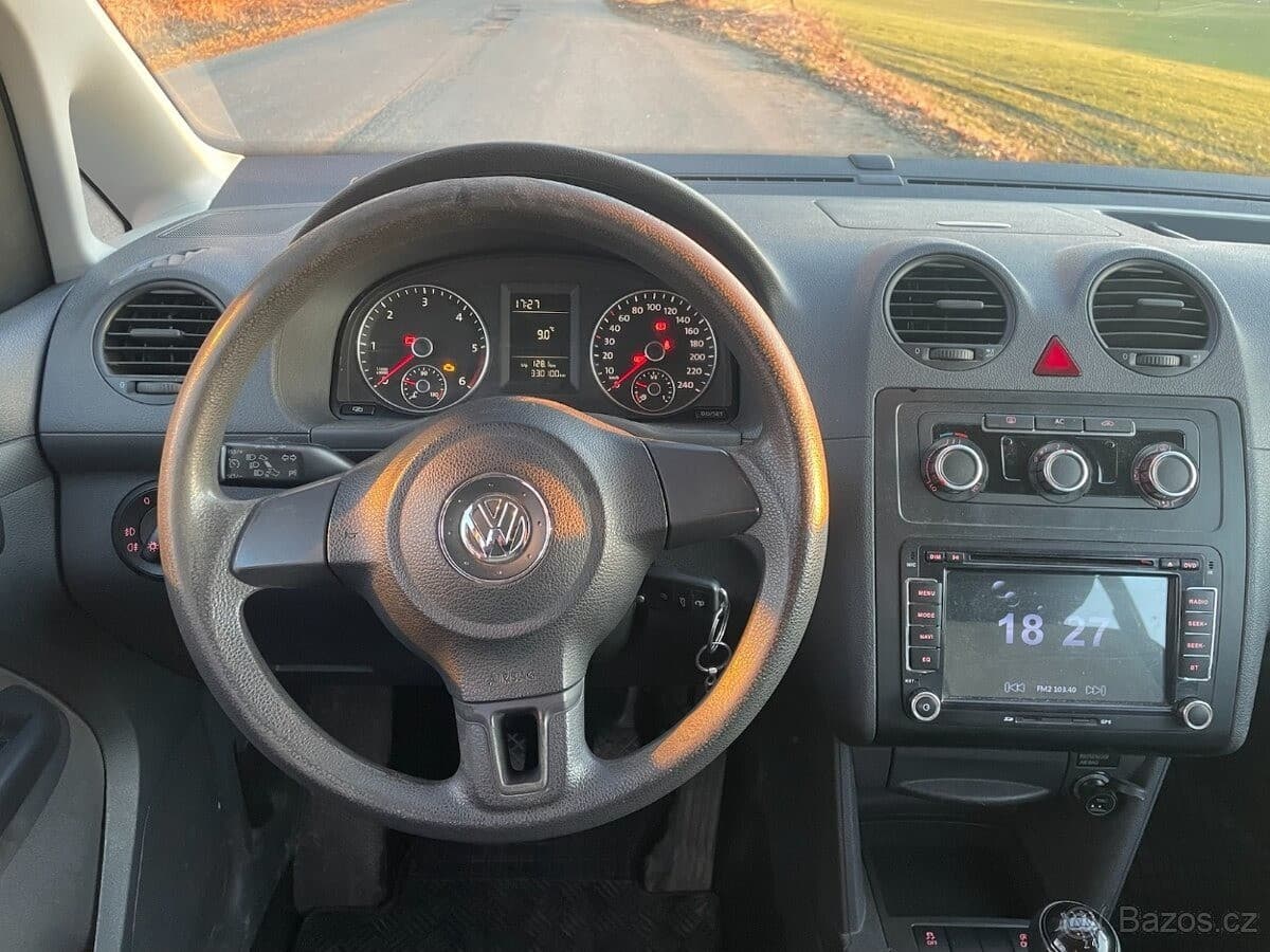 2010 Volkswagen Caddy - 17