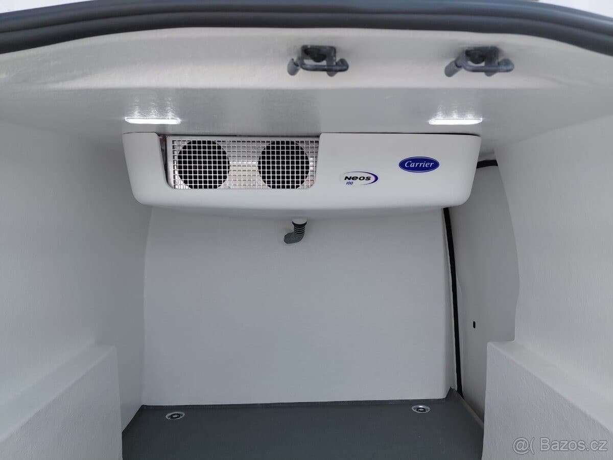 2024 Volkswagen Caddy - 3