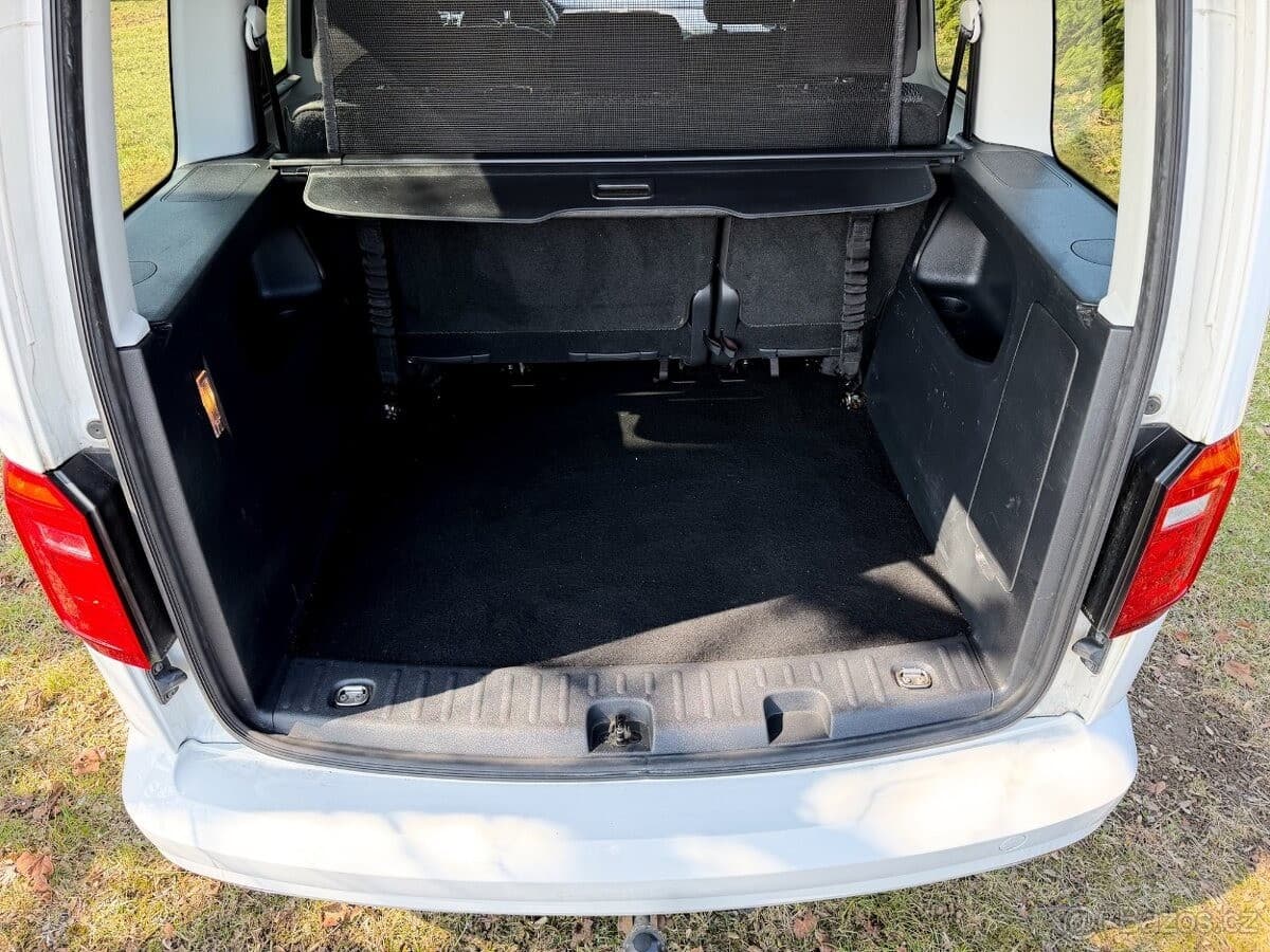 2015 Volkswagen Caddy - 10