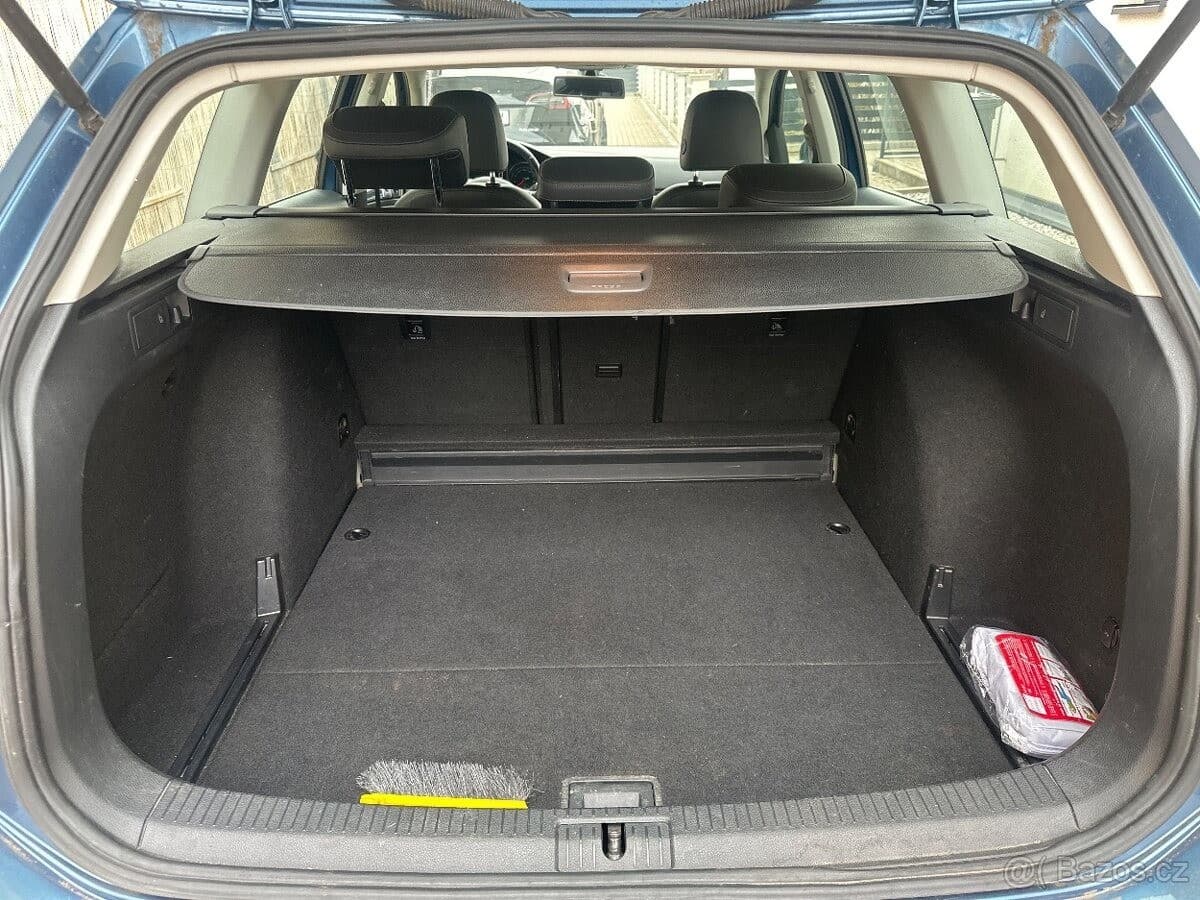 2013 Volkswagen Golf - 3