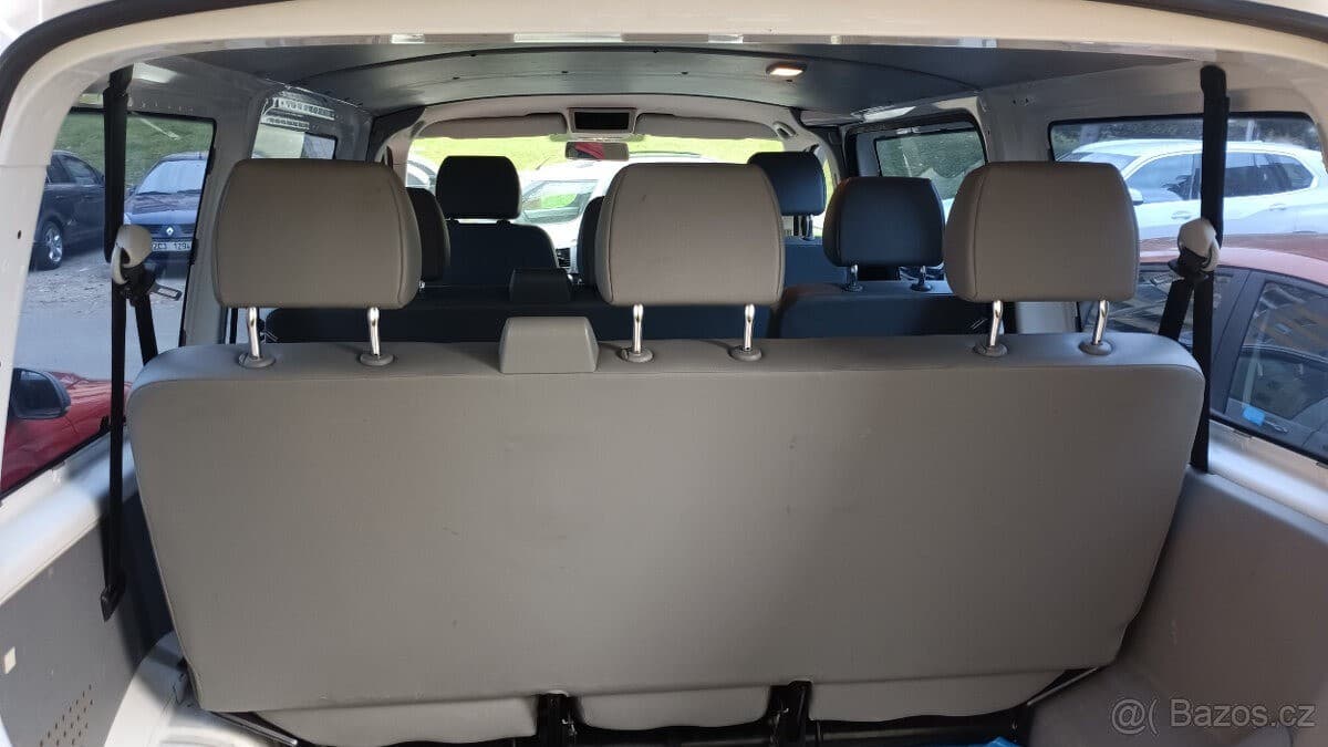 2019 Volkswagen Transporter - 13