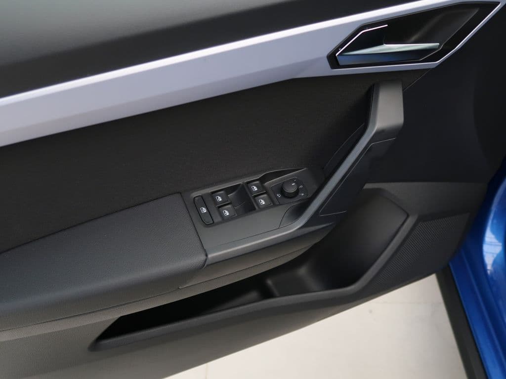 Seat Arona - 13