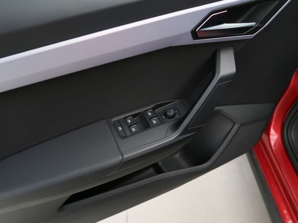 Seat Arona - 13