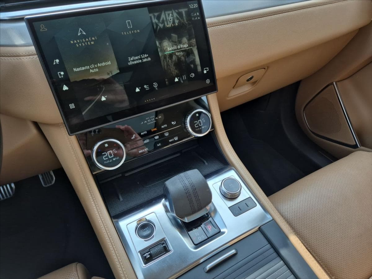 2021 Jaguar F-PACE - 14