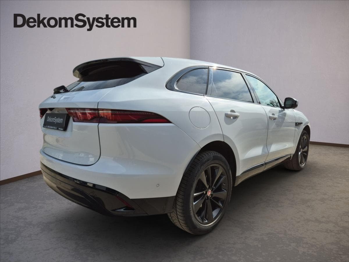 2021 Jaguar F-PACE - 3