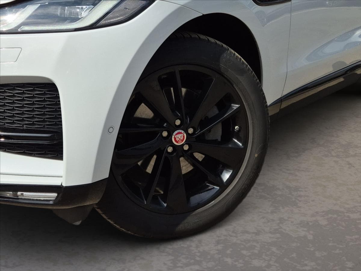 2021 Jaguar F-PACE - 6