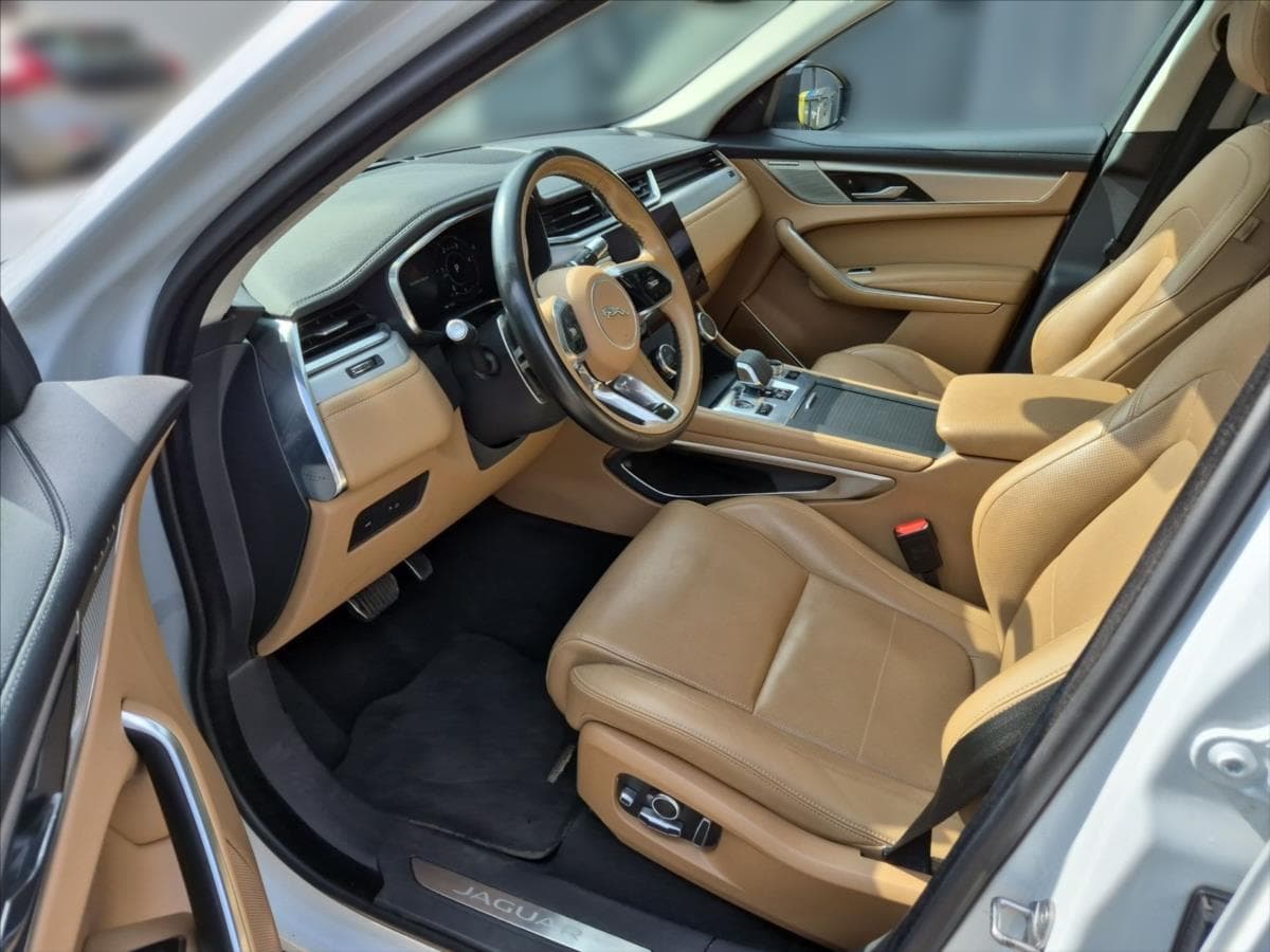 2021 Jaguar F-PACE - 7