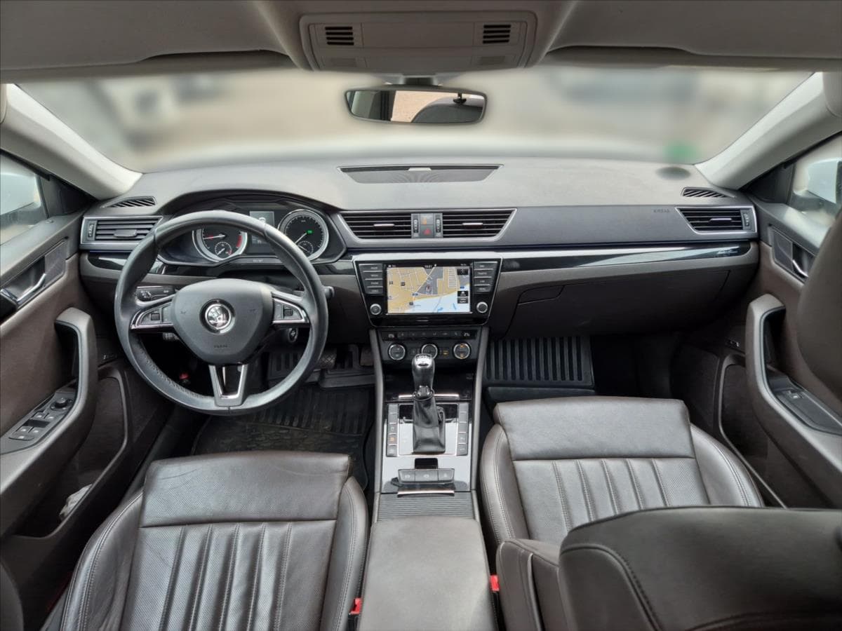 2016 Škoda SUPERB - 8