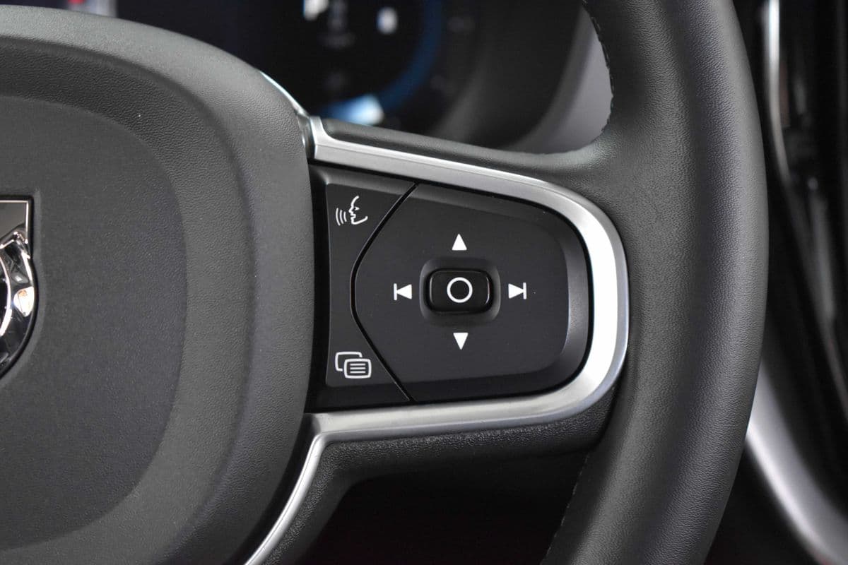 2022 Volvo XC60 - 18